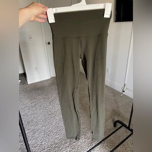 Lululemon align high rise leggings 25” sz 2 olive green